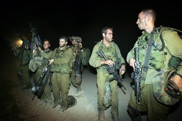 Israeli soldiers Lebanon border