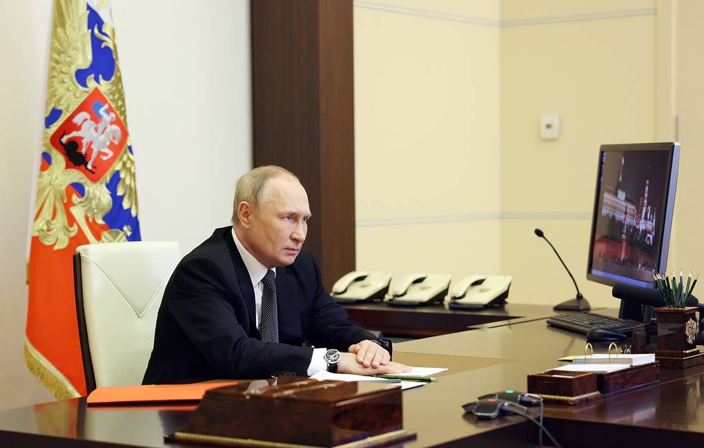 RUSSIA, MOSCOW REGION - OCTOBER 19, 2022: Russia's President Vladimir Putin holds a video conference meeting of the Russian Security Council at Novo-Ogaryovo residence. Sergei Ilyin/Russian Presidential Press and Information Office/TASS