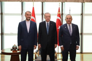 Turkish President Recep Tayyip Erdogan hosts Iran's FM Hussein Amirabdollahian in presence of his Turkish counterpart Mevlüt Çavuşoğlu