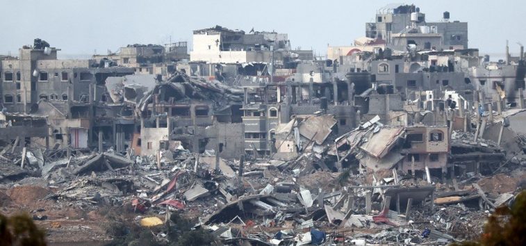  <a href="https://english.almanar.com.lb/2305657">Gaza: Israeli Airstrikes Target Displaced Civilians, Destroy Critical Infrastructure</a>