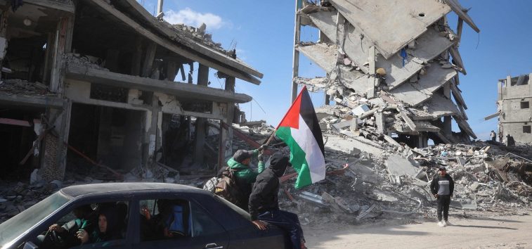  <a href="https://english.almanar.com.lb/2511632">Truce in Peril: ‘Israel’ Resumes Bombing as Ceasefire Takes Effect, Timing Disputed</a>