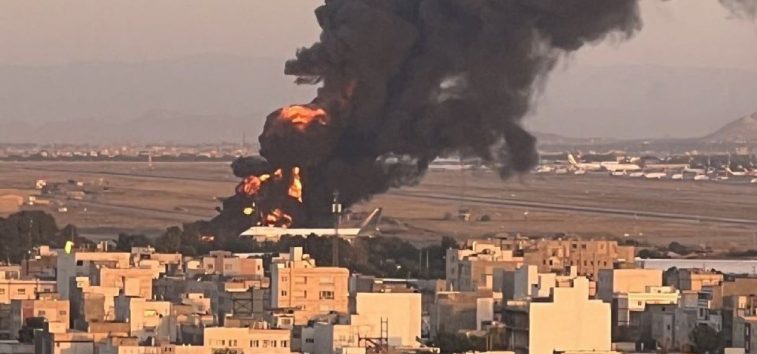  <a href="https://english.almanar.com.lb/2435721">Israeli Regime Steps up Aggression on Iran, Targets Residential Areas</a>