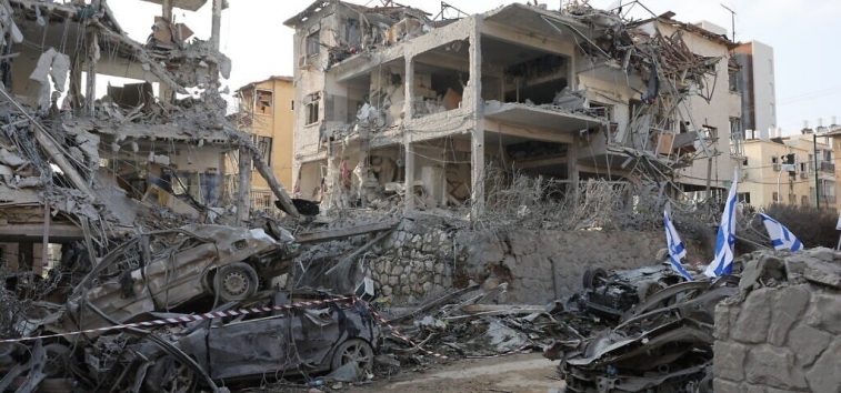  <a href="https://english.almanar.com.lb/2434665">Al-Manar Video| Highlights of Iran Retaliation… When Israeli Tyranny Trembled</a>
