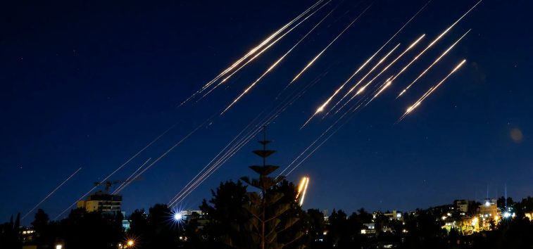  <a href="https://english.almanar.com.lb/2436689">What to Know About Iran Missiles that Turned Israeli Cities into Rubble</a>