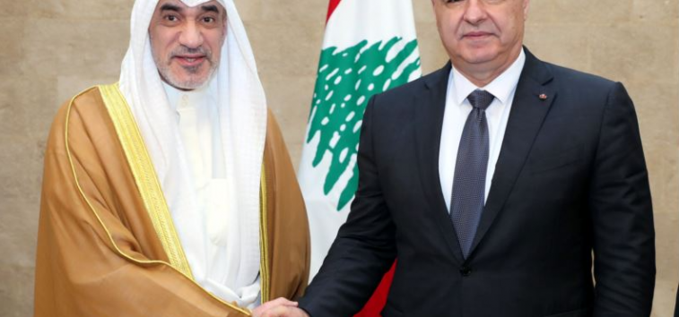  <a href="https://english.almanar.com.lb/2456346">Kuwait Reaffirms Support for Lebanon Amid Ongoing Challenges</a>