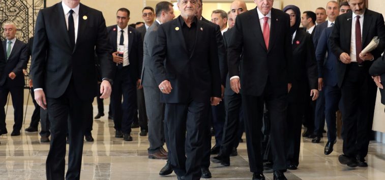  <a href="https://english.almanar.com.lb/2450571">Iranian President Meets Turkish Counterpart: Islamic Unity Only Way to Stop Israeli Crimes</a>