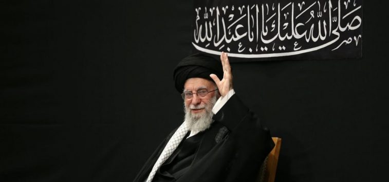  <a href="https://english.almanar.com.lb/2451473">Video| Imam Khamenei Attends Ashura Commemoration in Tehran</a>