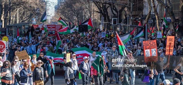  <a href="https://english.almanar.com.lb/2473847">Global Protests Demand Immediate Ceasefire, End to Israeli Genocide in Gaza</a>